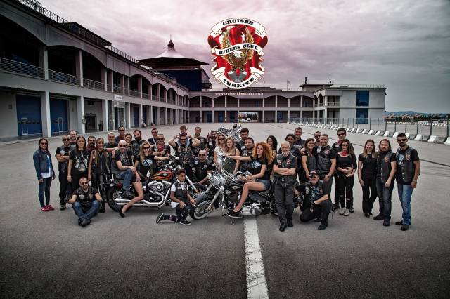 Cruiser Riders Club’a üye olmak için Cruiser, Chopper veya Custom tarz motosiklet sahibi olmak gerekiyor.
