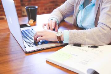 Suggestions for eye health for those working on computer all day