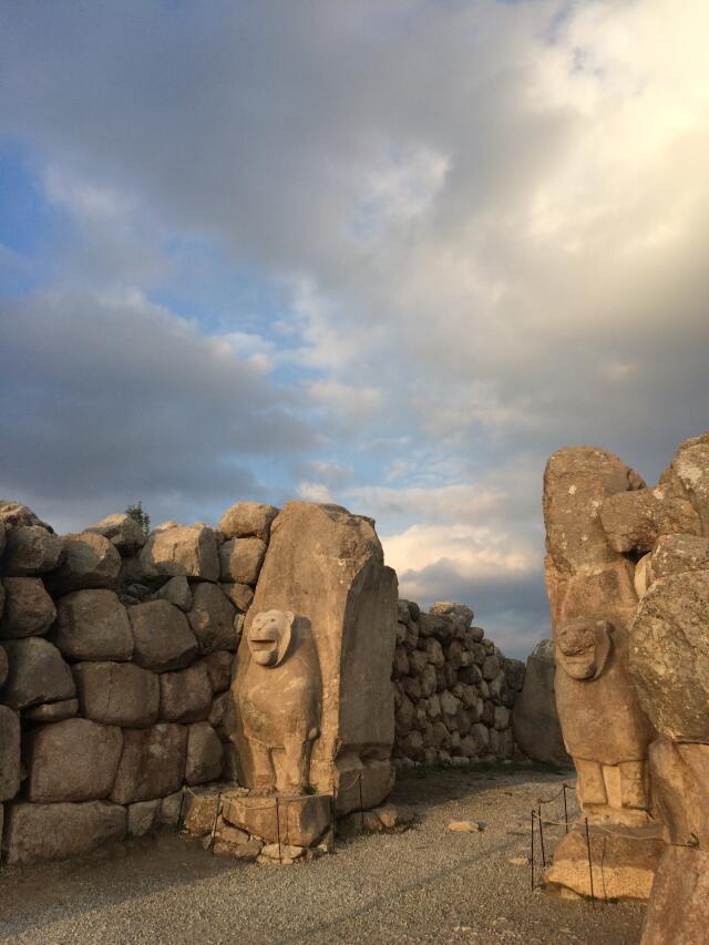 Çorum’un Boğazkale ilçesinde yer alan Hattuşaş’taki birçok eser Ankara Anadolu Medeniyetleri Müzesi’nde sergileniyor. 