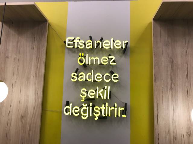Lokmata usulü lokmayı denediğinizde, “Geleneksel lokmanın yeri ayrı, bunun yeri ayrı” diyebilirsiniz. 