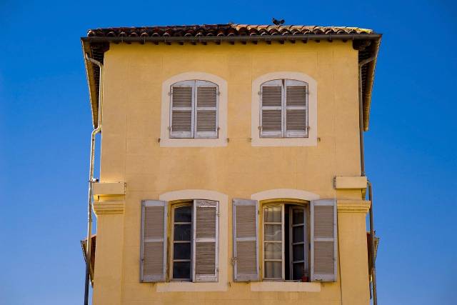 Sarı, özellikle dış cephede kaçınılması gereken bir renk.