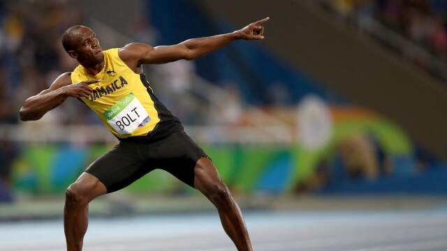 Usain Bolt’un yarış kazandıktan sonra yaptığı bu hareket, kısa sürede internet fenomeni haline geldi. 