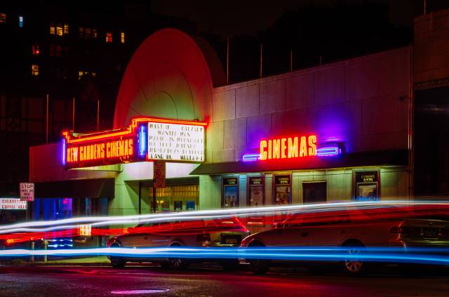 Netflix’in Los Angeles merkezli Landmark Sinema Salonları’nı satın almak için çalışmalar yaptığı söyleniyor.