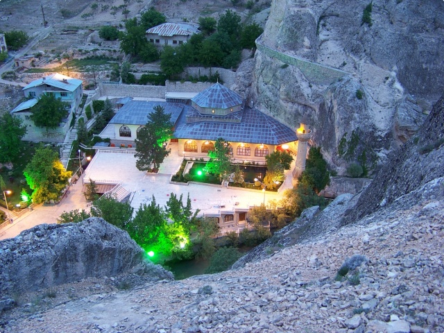 Somuncu Baba Külliyesi ve Türbesi
