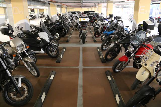 İSPARK'lar motosiklet sürücülerine de hizmet veriyor