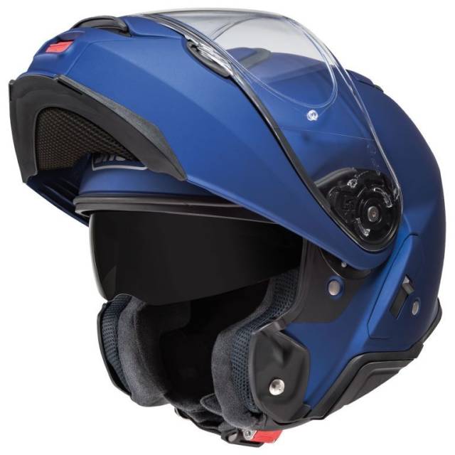 Shoei Neotec 2 çeneden açılır kask.
