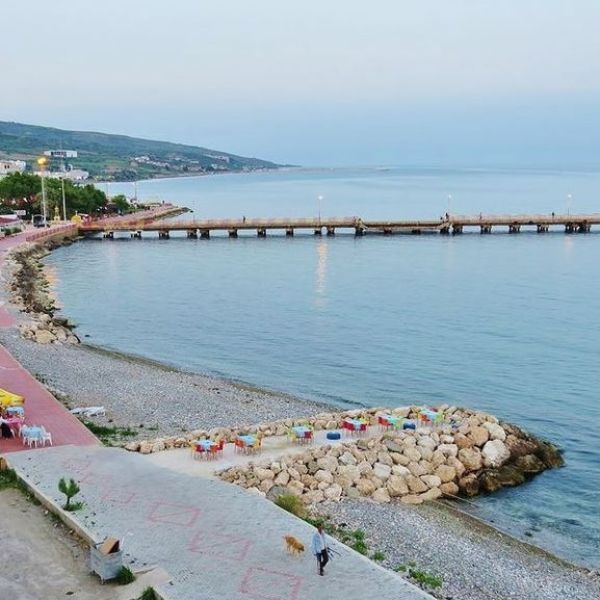 Adı “Binbir Çiçek” anlamına gelen Mürefte, sonbaharda sessizlik isteyenlerin değişmez rotası.