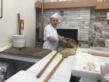 Feast of Taste in the neighborhood: The Best ‘Lahmacun’ Ever