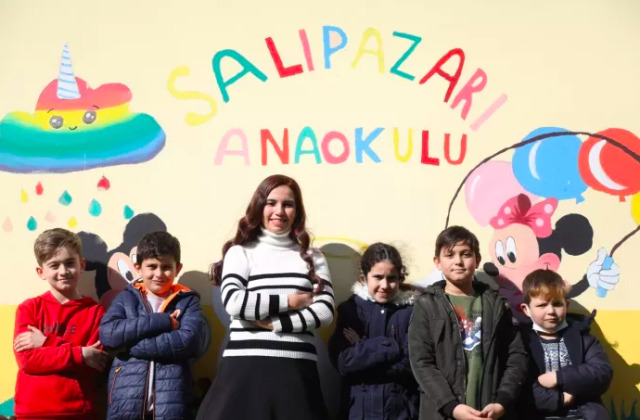 Nurten Akkuş, 2021 yılında “Yaşam Boyu Başarı Ödülü”nü kazanan ilk Türk kadını oldu.