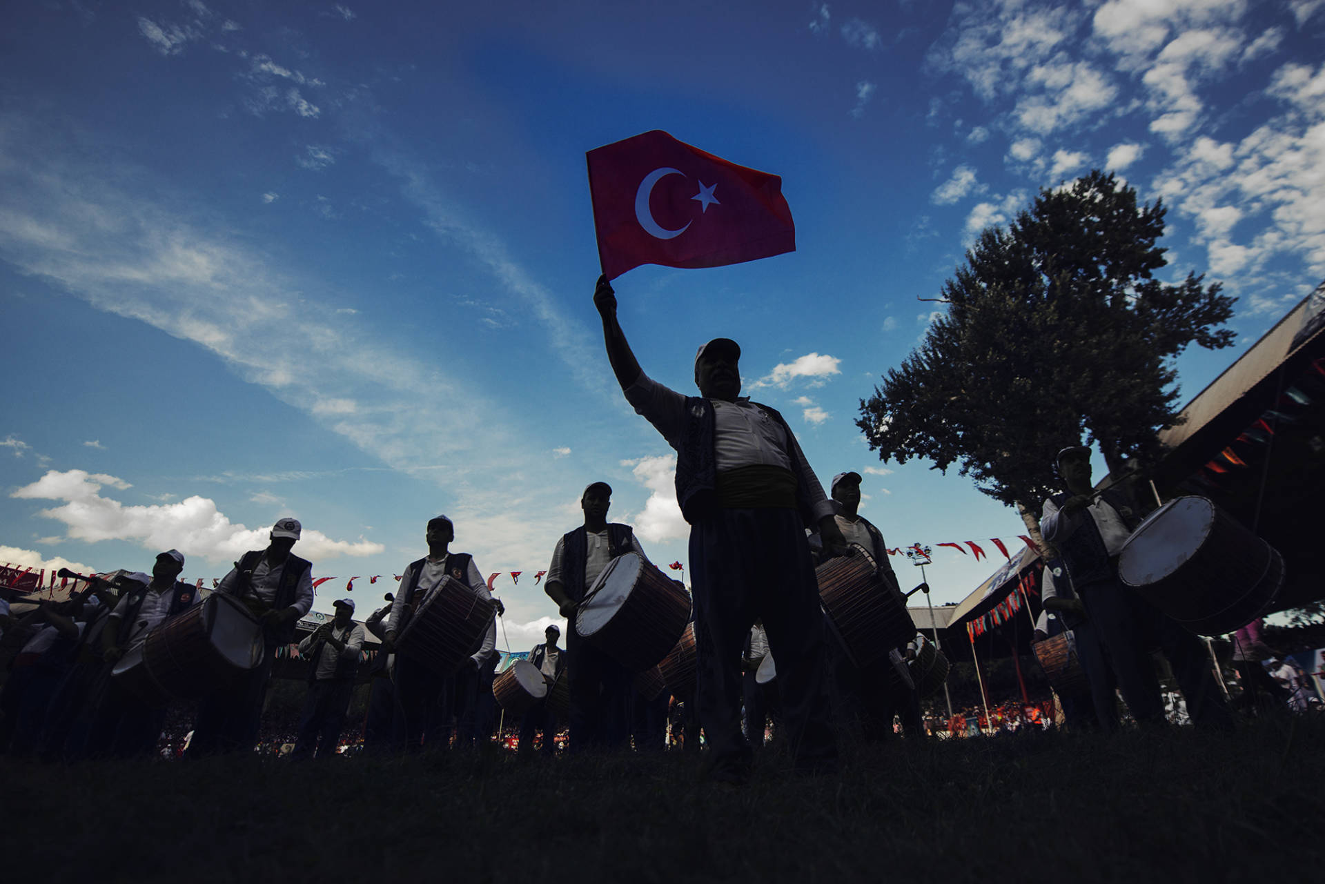 Bir güç gösterisidir. Bir başkaldırıdır. 
