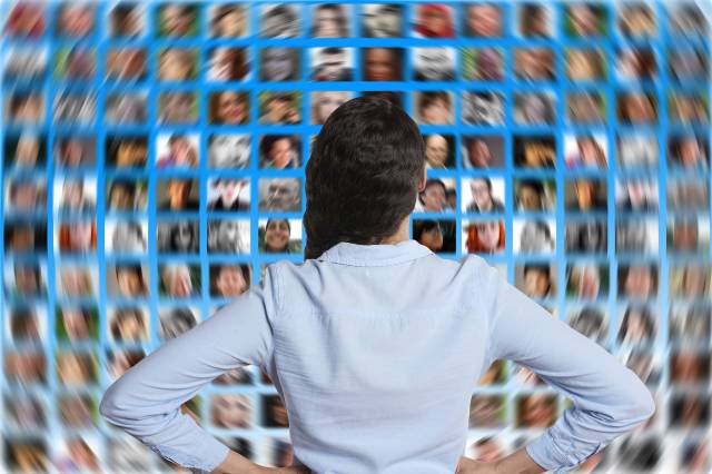Deepfake teknolojisi ile düzenlenen videoları gerçeğinden ayırt etmek bir hayli zor. 
