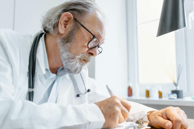 Her kuşak, kendi sağlık ihtiyaçları doğrultusunda tıbbi araştırmalara yön veriyor. Baby Boomer'lar için kanser tedavileri, Alzheimer araştırmaları öncelikli.