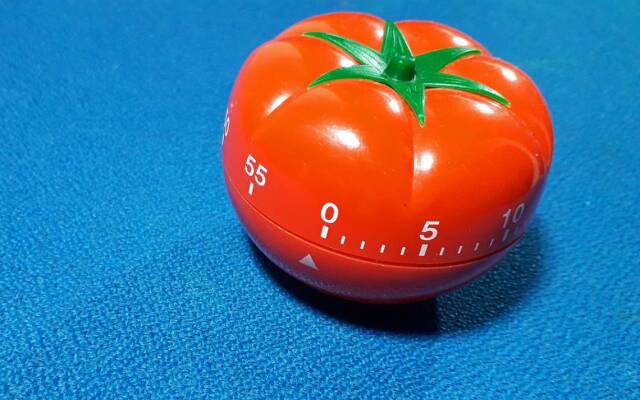 Pomodoro zamanlayıcısı yerine kronometre de kullanabilirsiniz. 