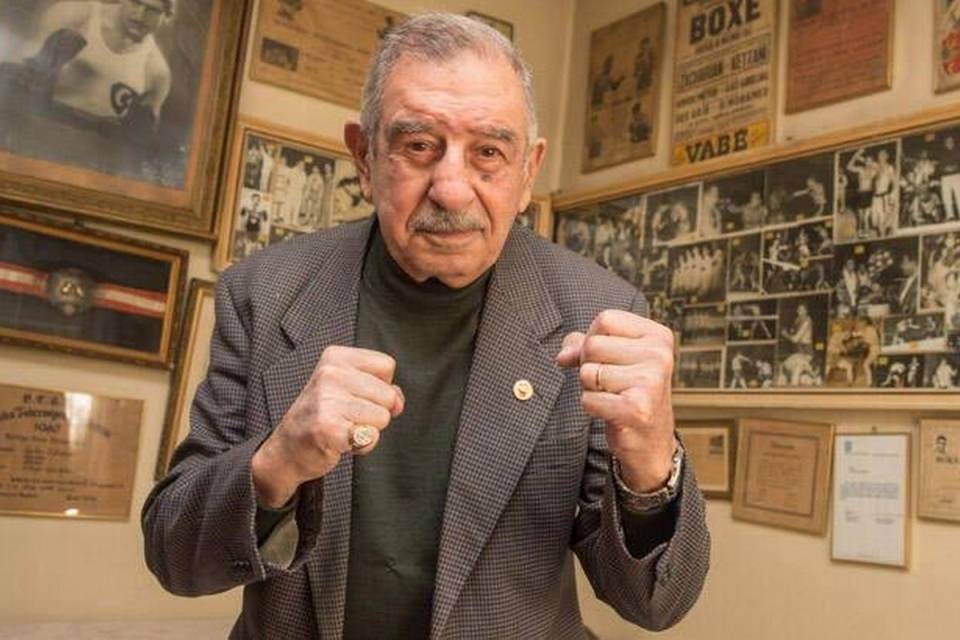 Demir yumruk efsanesi