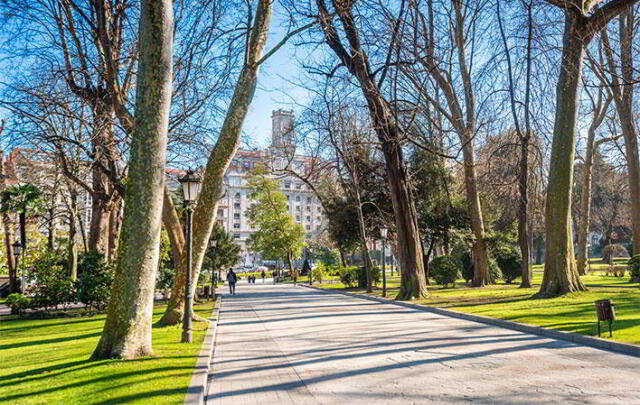 Asturias bölgesinin başkenti Oviedo.