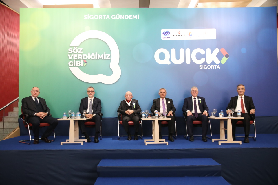 Quick Sigorta’nın Alanya’da düzenlediği “Sigorta Gündemi” paneli büyük ilgi gördü