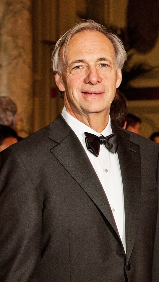 Dünyanın en büyük hedge fund’ı Bridgewater Associates’in sahibi Ray Dalio bile tedbir amaçlı Bitcoin biriktiriyor.