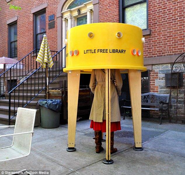 New York’ta 5 binin üzerinde ücretsiz mini kütüphane bulunuyor.