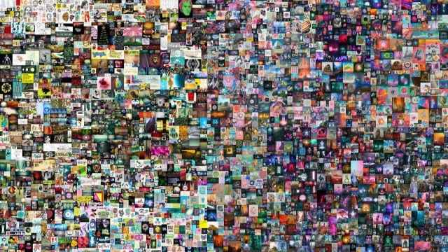 2021’deki en pahalı NFT işleri, Ethereum blok zinciri üstüne kazınmış ilk NFT projesi CryptoPunks ve Beeple olarak tanınan dijital sanatçı Mike Winkelmann’ın eserleri oldu. Üstteki “Everydays: The First 5000 Days” sanatçısına 69 milyon dolar kazandırdı.