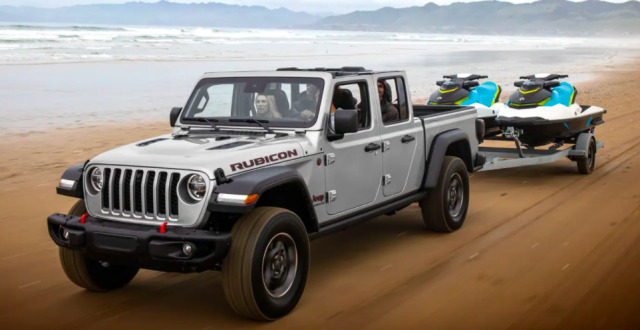  Jeep Gladiator Pickup her türlü yolun savaşçısı olarak anılıyor.