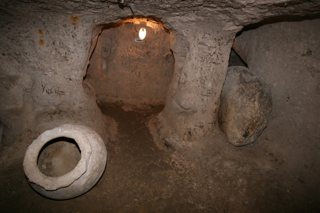  Yeraltı şehirlerinin birçoğunda ibadet odaları bulunuyor.