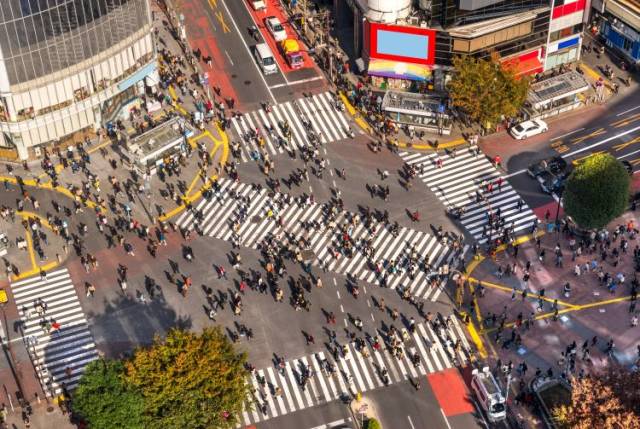 Tokyo’daki Shibuya Geçidi.