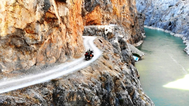 Kemaliyeliler Taş Yolu