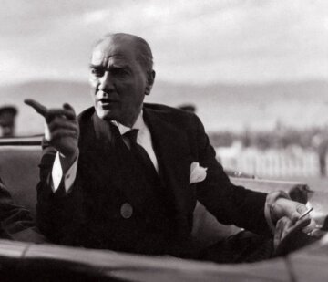 Bir liderin portresi: Mustafa Kemal Atatürk