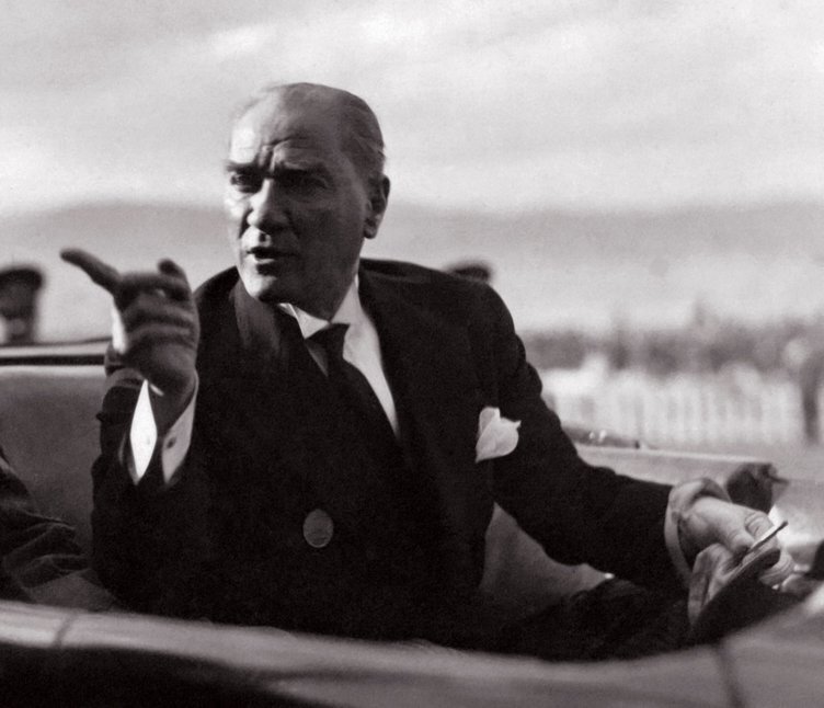 Bir liderin portresi: Mustafa Kemal Atatürk
