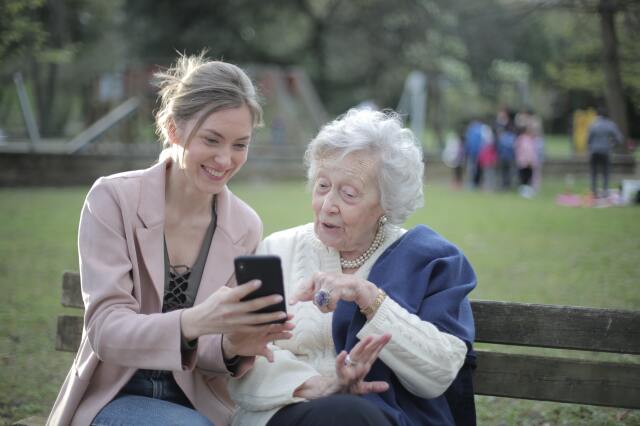 65 yaş üzerindeki grubun yüzde iki ila dördünde, 85 yaş üzerinde ise yüzde 20 oranında Alzheimer görülüyor. 