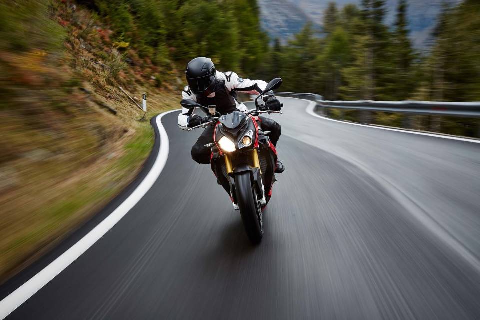 Motorcuların buluşma noktası kafeler