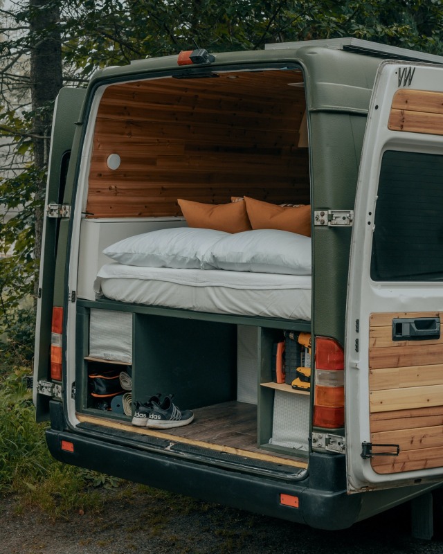 Karavan minimalist anlayışı, özgür ruhu, konforu ve maliyet avantajıyla 70’lerde yaşam tarzına dönüştü.