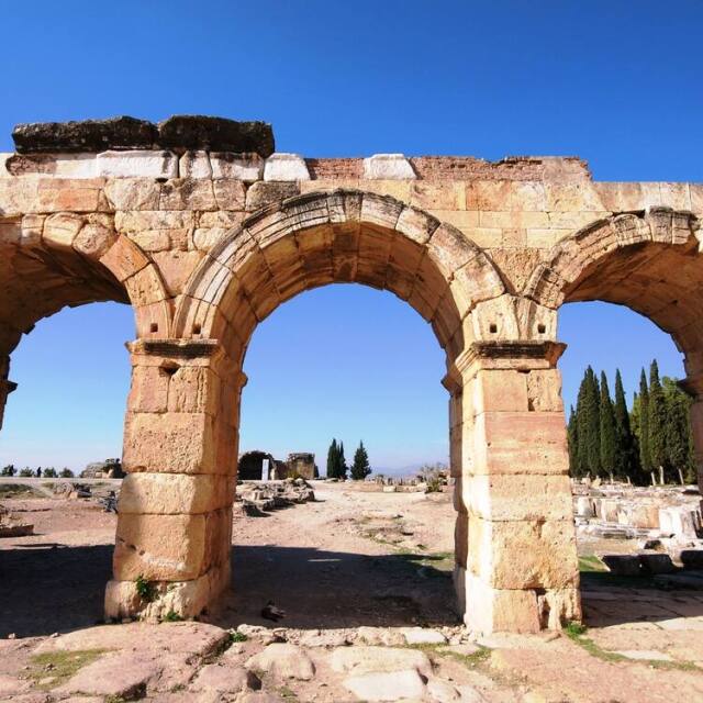 Hierapolis Antik Kenti, 1988 yılından beri UNESCO Dünya Mirası Listesi’nde yer alıyor.