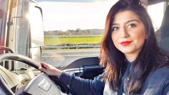 Fransa’da çalışan TIR şoförü Gülfem Zengin, Kahramanmaraş depremleri sonrasında Fransa’dan Türkiye’ye yardım taşımıştı. 
