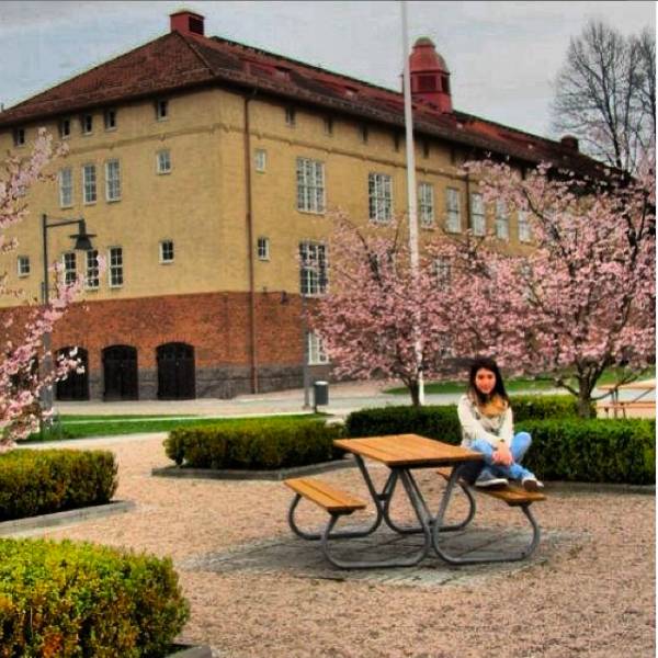 Gizem Pınar, İsveç’in Kristianstad şehrinde Erasmus yaparken.