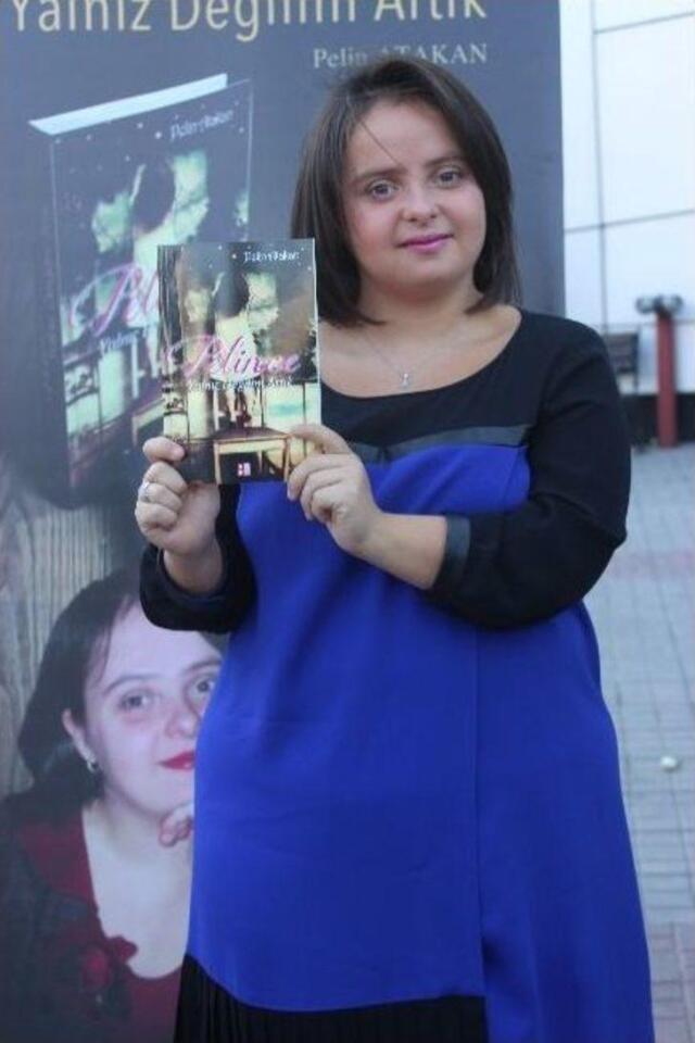 Müzik dinlemeyi, şarkı söylemeyi, dans etmeyi çok seven Pelin Atakan, “Pelince Yalnız Değilim Artık” kitabını 2014 yılında yayımlıyor.
