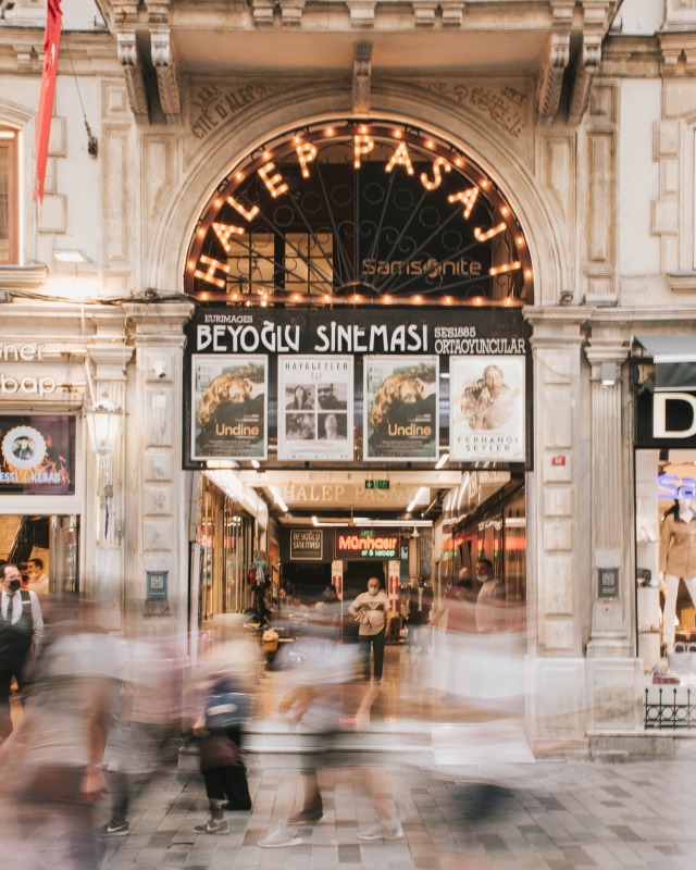 Zaman yolculuğunda Beyoğlu Sineması.