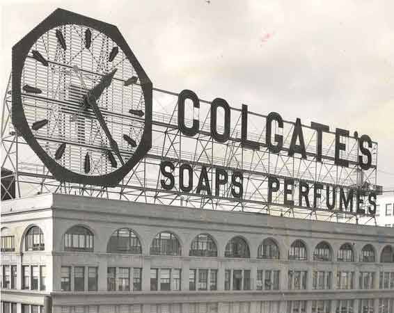 Colgate Clock - Kaynak: http://blog.onlineclock.net/
