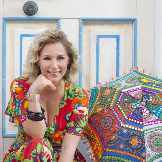 Ayşe Çınar, yeni single'ı Çıkı Çıkı ile müzik dünyasında adından söz ettiriyor