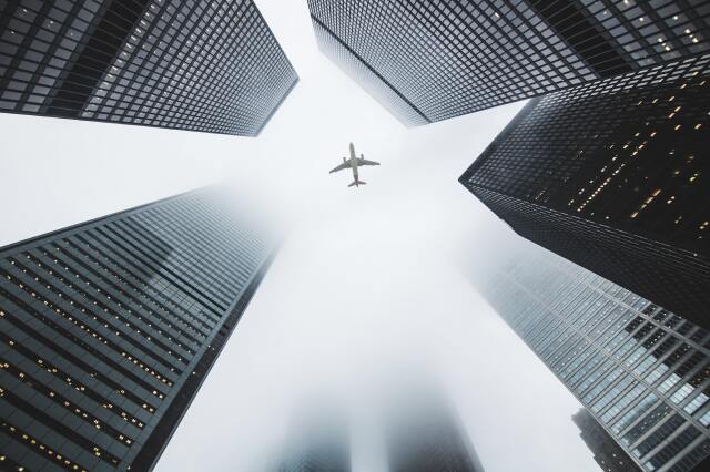 5G frekansındaki dalgaların Boeing 787 Dreamliner uçaklarındaki sistemleri etkileyebileceği endişesi duyuluyor. 