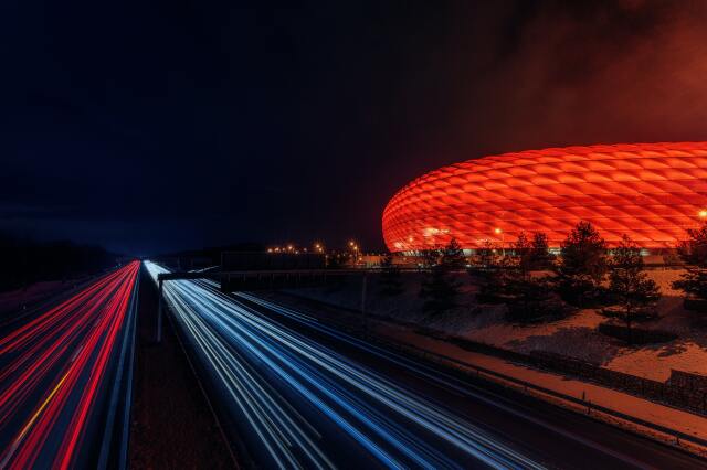 Allianz Arena’da Bayern Münih’in maçı varsa, stat da kırmızı renge bürünüyor. 