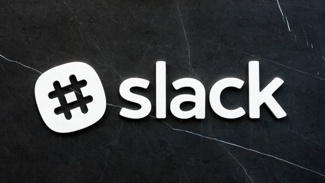 Slack, çok sayıda farklı projenin aynı anda yürütüldüğü şirketlerin kullanımı için ideal.