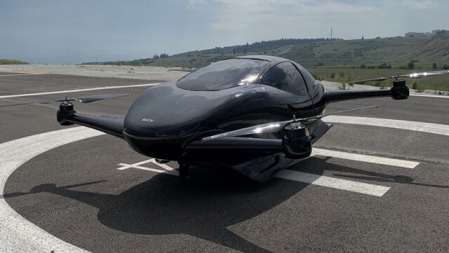 Türkiye’nin uçan otomobili AirCar’ın 2024 yılında yollarda olması hedefleniyor. 