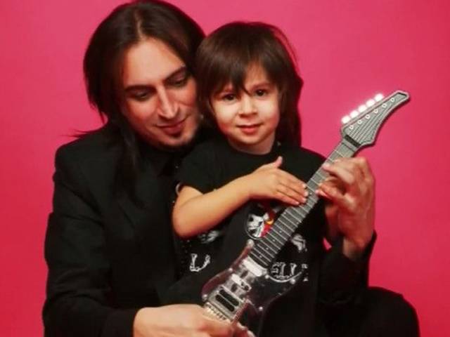 Ozan Barış ve babası Ogün Sanlısoy.