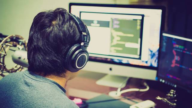 Unity ve Unreal Engine adındaki popüler oyun motorları oyun geliştirmek isteyenlere pek çok avantaj sunuyor.