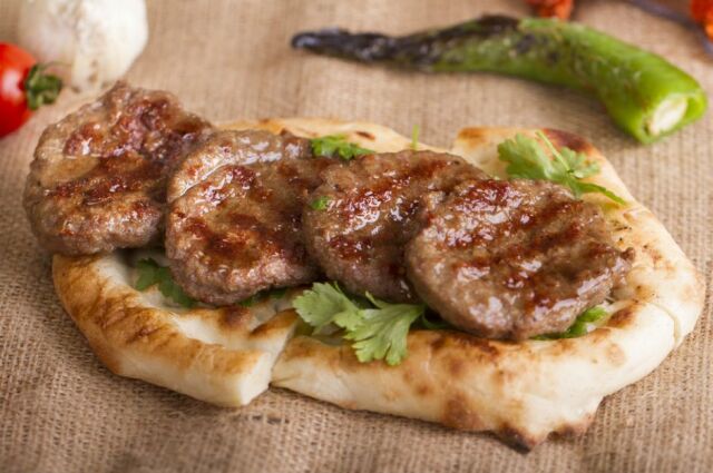 Protein deposu Akçaabat köfte çocuk gelişimi açısından değerli.