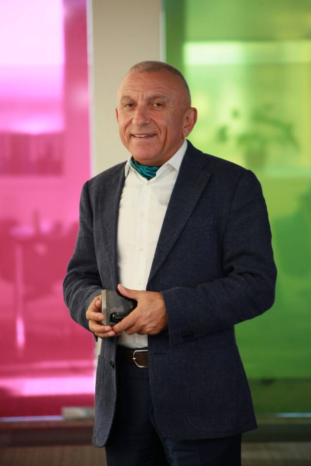 Quick Sigorta CEO’su Levent Uluçeçen açıklamasında, ilk defa bir film sponsorluğu gerçekleştirdiklerini belirtti.