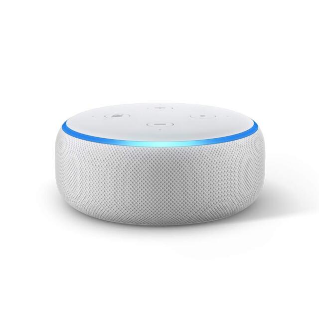 Amazon, Alexa aracılığıyla akıllı hoparlörü Echo Dot cihazlarına, sahibinin sesini öğrenerek taklit edebilme yeteneği ekledi.