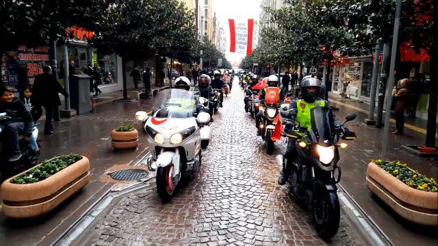 10Riders Balıkesir Motosiklet Derneği sivil toplum kuruluşu statüsünde bir dernek.